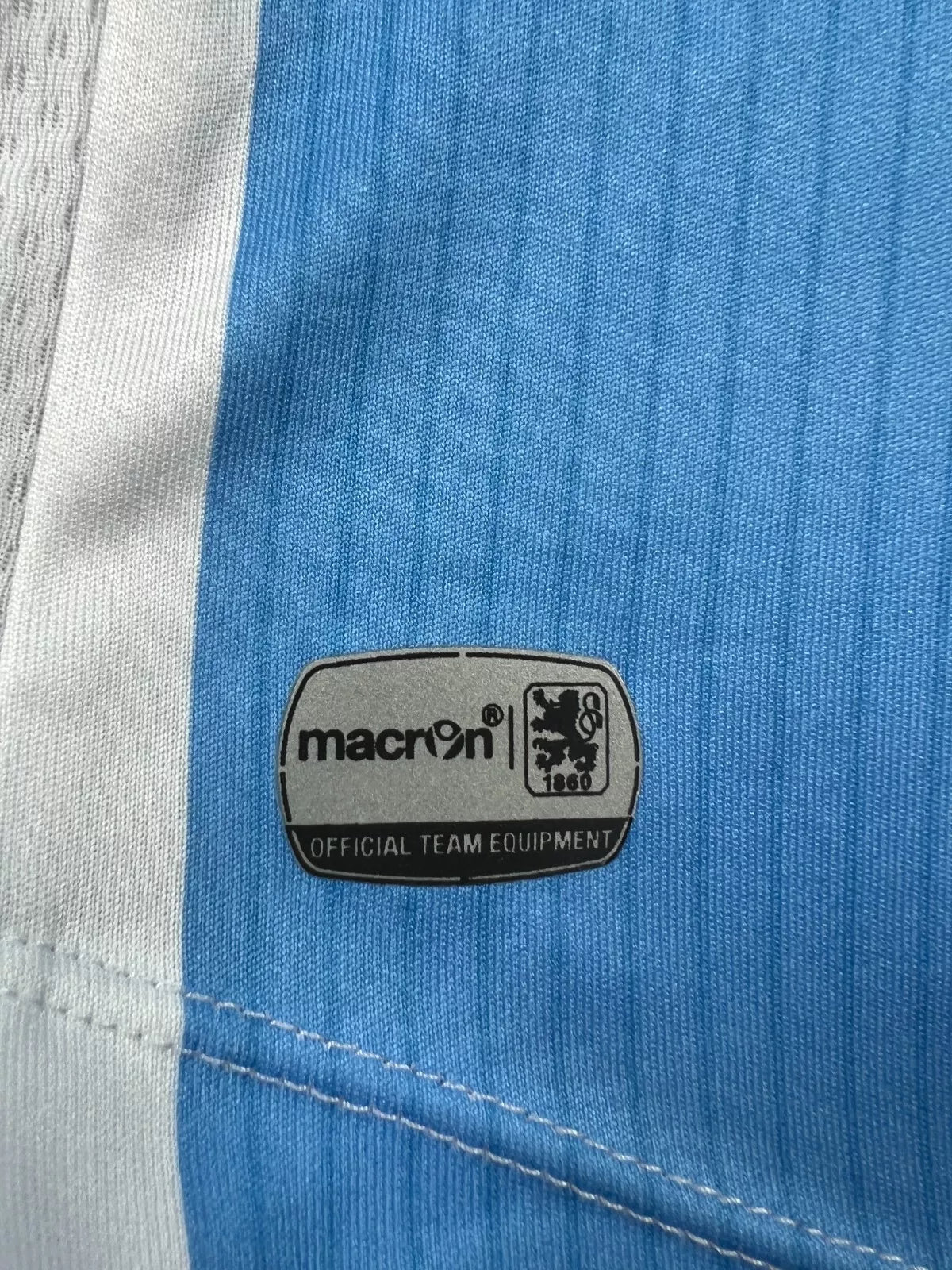 1860 München 2016-17 "Aigner" Heim Trikot M macron